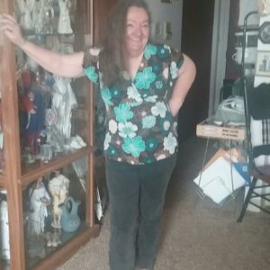 Meet your Posher, Gail